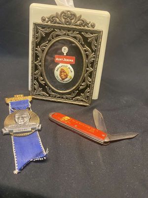 Aunt Jemima Framed Pin, Martin Luther King1964 Ribbon & Vintage Martin Luther King Pocket Knife
Keywords: Black Americana;Antique;Collectable;Martin Luther King;Aunt Jemima;Pocket Knife;eldred;allcpgphotos