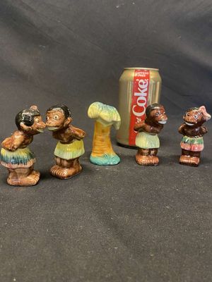 (2) Sets Native Salt & Pepper Shakers w/Palm Tree
Keywords: Black Americana;Antique;Collectable;Salt & Pepper Shakers;eldred;allcpgphotos