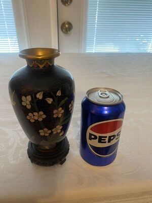 Vintage Chinese Cloisonne Vase w/Stand
Keywords: Antique;Collectable;eldred;allcpgphotos
