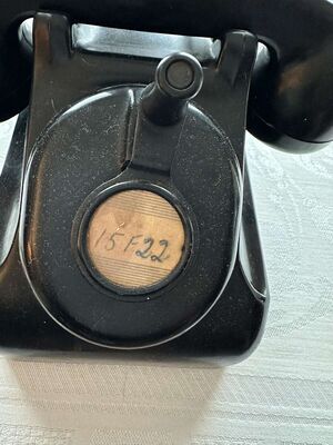 Antique Desk Crank Phone Black Bakelite Phone & Mini Address Key Chain 
Keywords: Antique;Desk;Phone;Bakelite Phone;Crank Phone;Address Book;Novelty;eldred;allcpgphotos