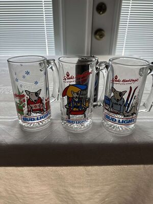 (3) Vintage Anheuser Busch Spuds Mckenzie Glass Mugs - Beach, Skiing & Christmas
Keywords: (Vintage;Anheuser Busch;Spuds Mckenzie;Glass Mugs;Beach;Skiing;Christmas;Advertising;Breweriana;eldred;allcpgphotos