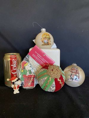 (5) Vintage Christmas Ornaments - (2) Snoopy, (2) Glass Rockwell & Handmade Ornament
Keywords: Vintage;Collectable;Christmas;Ornaments;Norman Rockwell;Snoopy;eldred;allcpgphotos