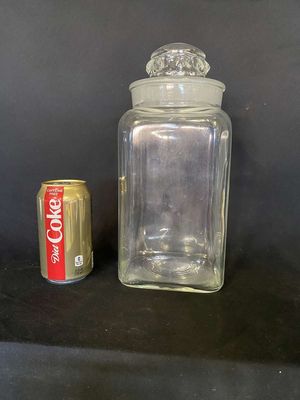 Vintage Dakota Square Apothecary Jar Counter Display w/Grounded Lid
Keywords: Antique;Vintage;Apothecary Jar;Counter Display;Dakota;eldred;allcpgphotos